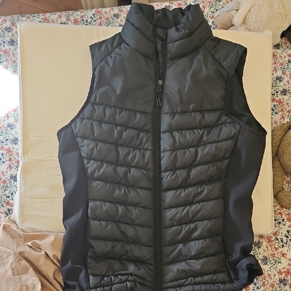 Stormtech Jackets & Blazers - Stormtech Women's Quilted Vest